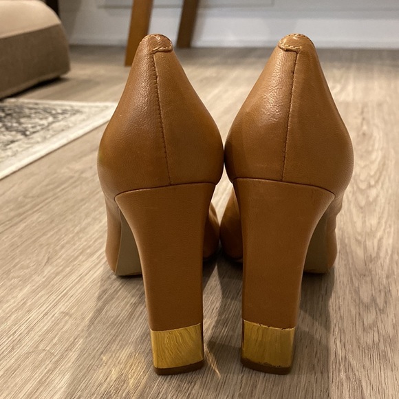 Nine West | Tan Leather with Gold Heel Accent Open Toe Pumps | Size 7.5 - Picture 3 of 7
